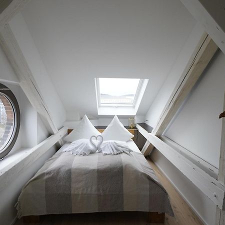 Kuenstlerzimmer Im Kulturhaus Haeselburg Гера Екстериор снимка