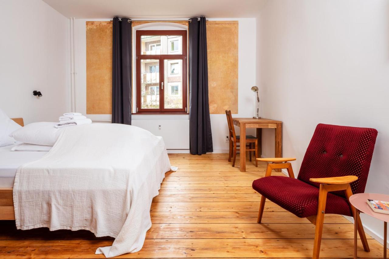Kuenstlerzimmer Im Kulturhaus Haeselburg Гера Екстериор снимка