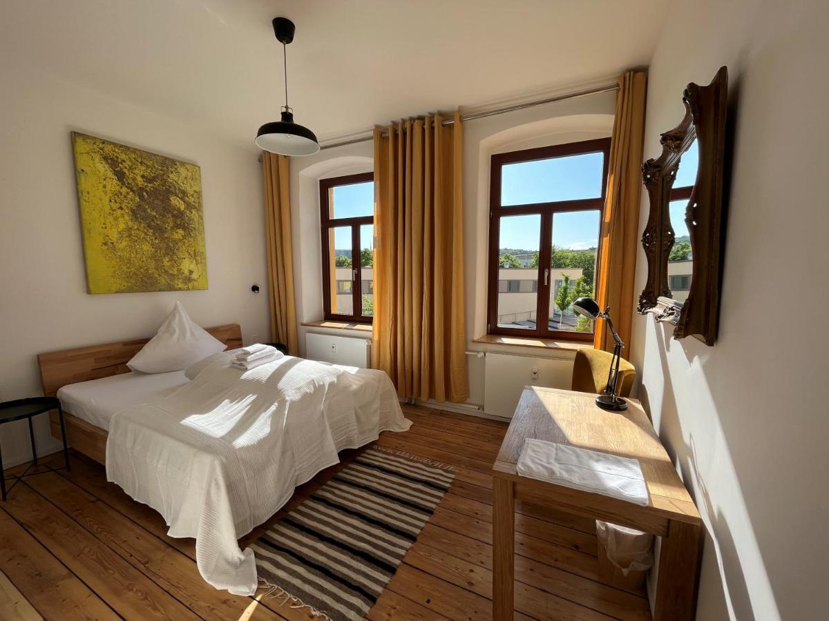 Kuenstlerzimmer Im Kulturhaus Haeselburg Гера Екстериор снимка