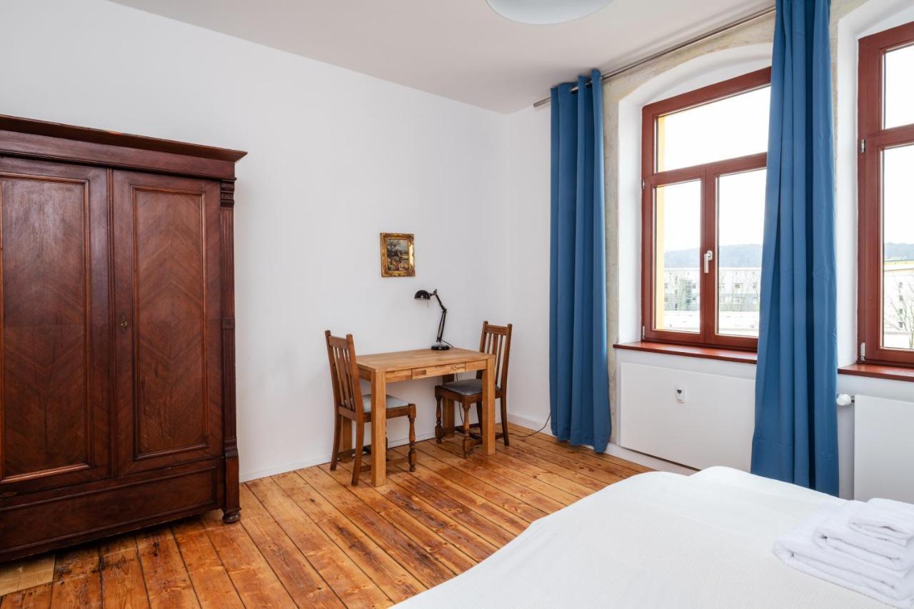 Kuenstlerzimmer Im Kulturhaus Haeselburg Гера Екстериор снимка