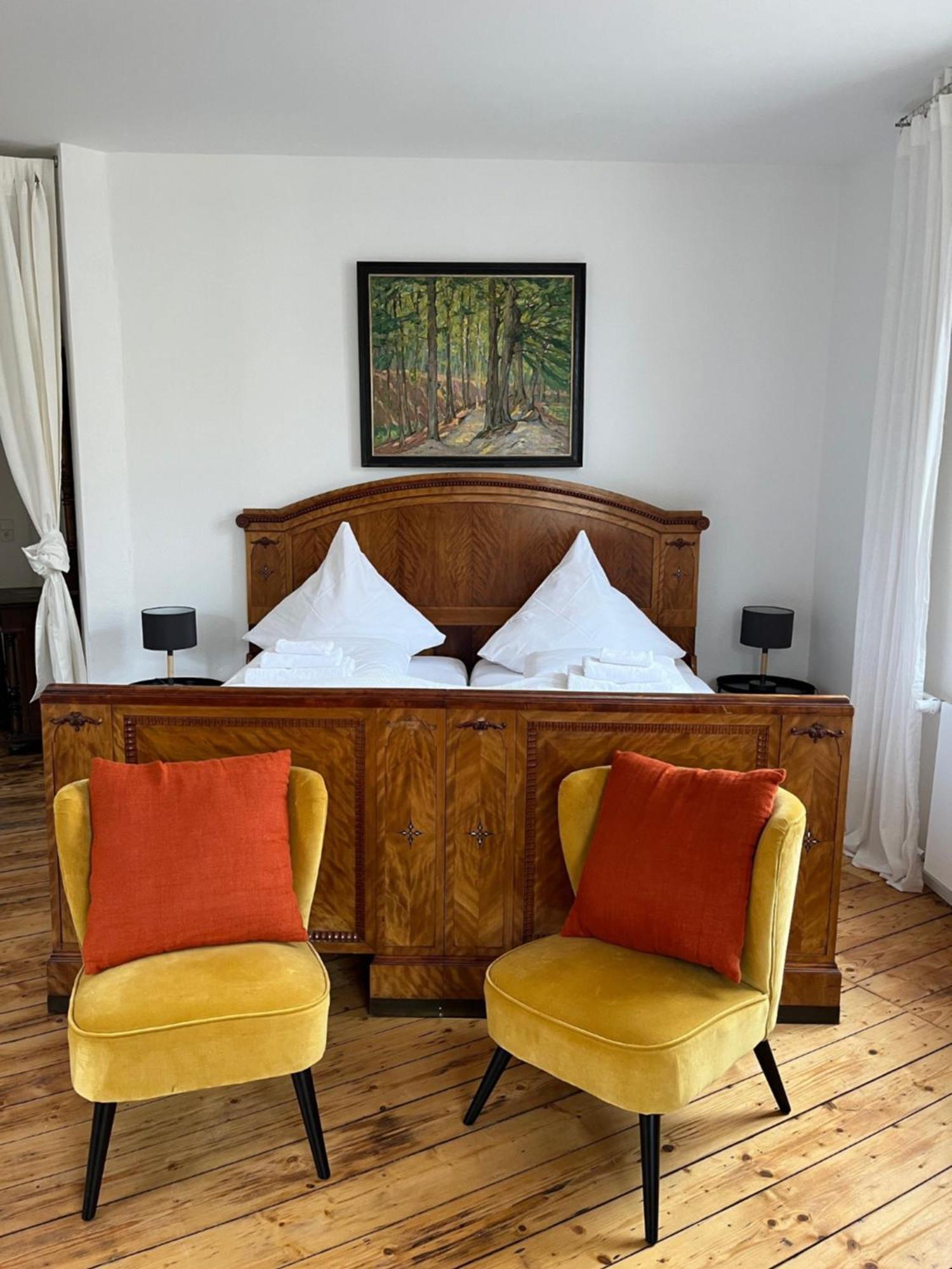 Kuenstlerzimmer Im Kulturhaus Haeselburg Гера Екстериор снимка