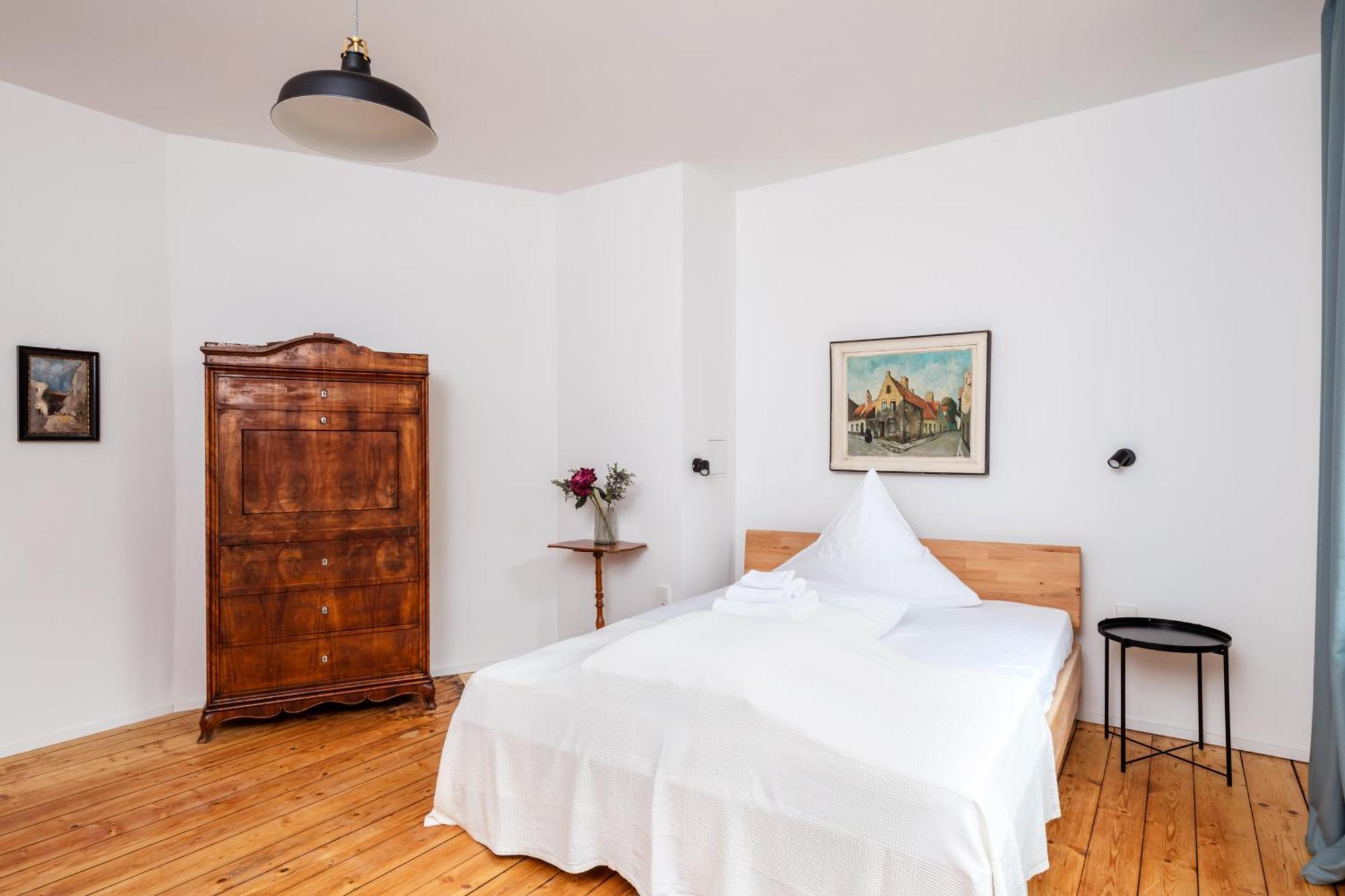 Kuenstlerzimmer Im Kulturhaus Haeselburg Гера Екстериор снимка