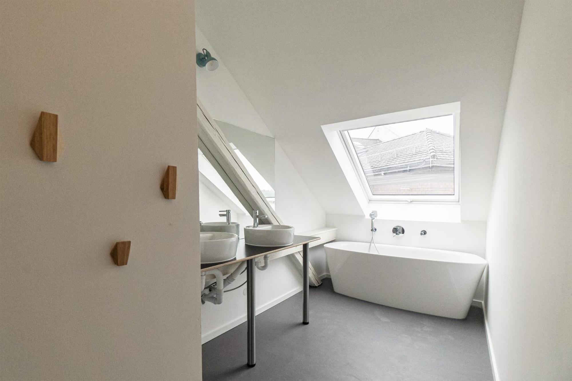 Kuenstlerzimmer Im Kulturhaus Haeselburg Гера Екстериор снимка