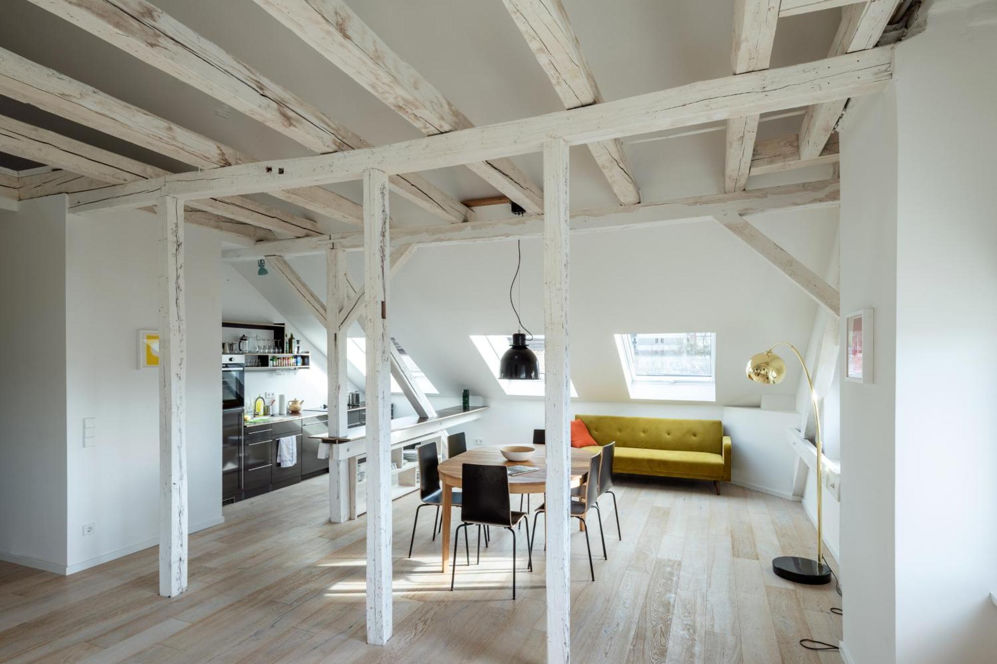 Kuenstlerzimmer Im Kulturhaus Haeselburg Гера Екстериор снимка