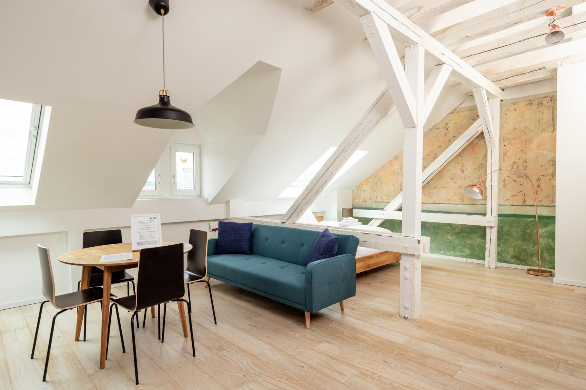 Kuenstlerzimmer Im Kulturhaus Haeselburg Гера Екстериор снимка